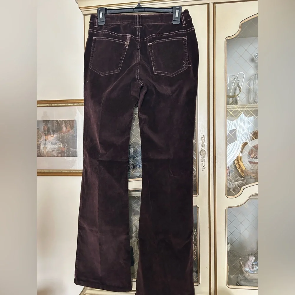 Yuka Women's Brown Corduroy Jeans Size 4 C:4302 NWT - Picture 2 of 3